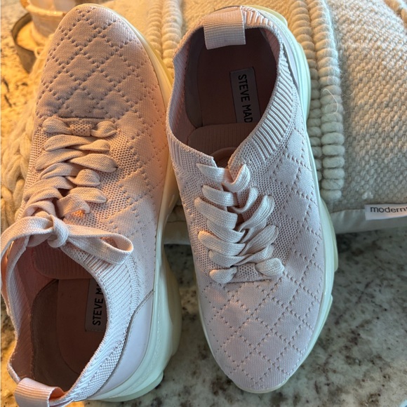 Steve Madden shoes - Picture 1 of 2